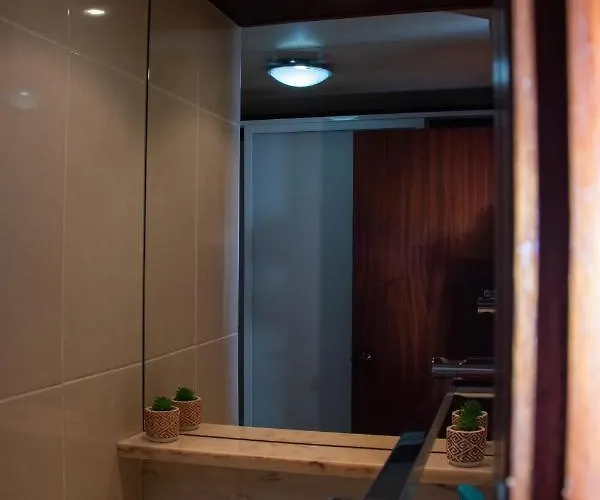 Vintage Sea View 아파트